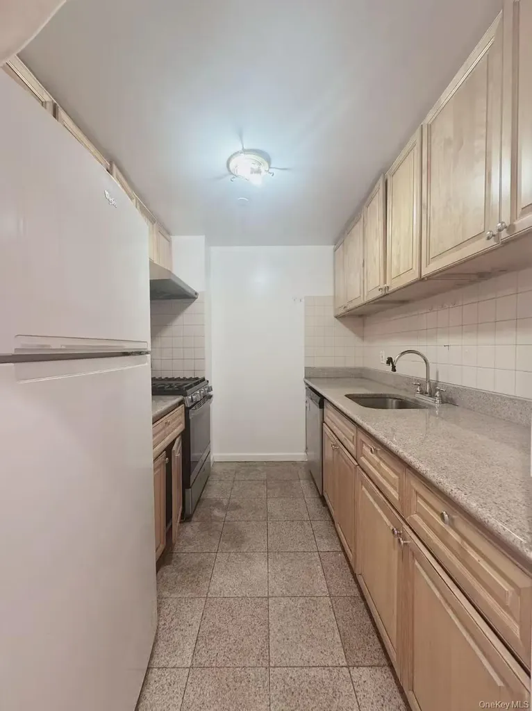 136-16 35th Avenue Flushing NY 11354