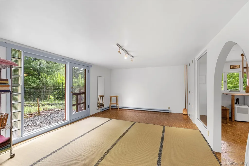 568 High Road Glen Spey NY 12737