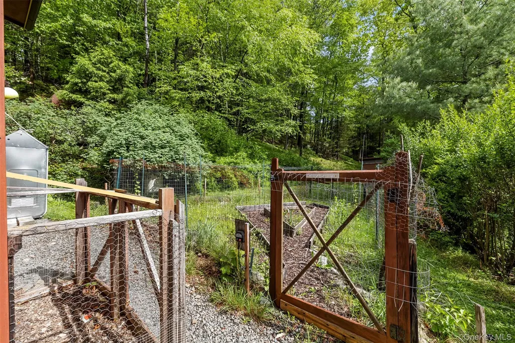 568 High Road Glen Spey NY 12737