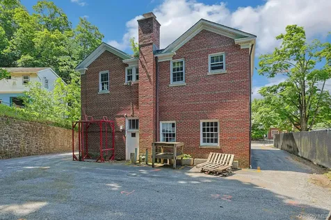 11 Senter Street Chappaqua NY 10514