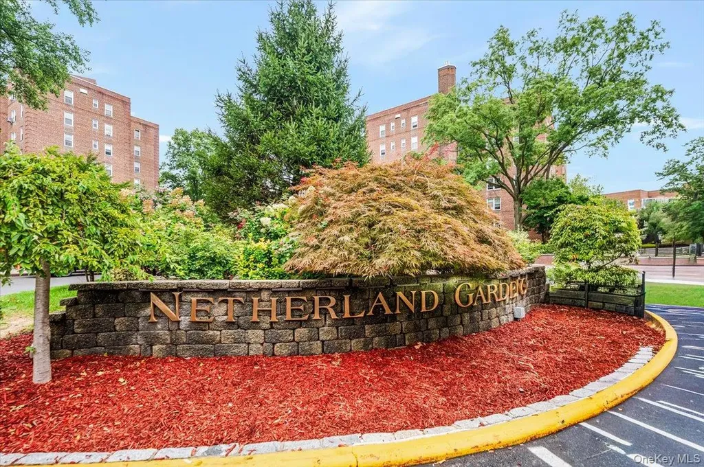 5645 Netherland Avenue Bronx NY 10471