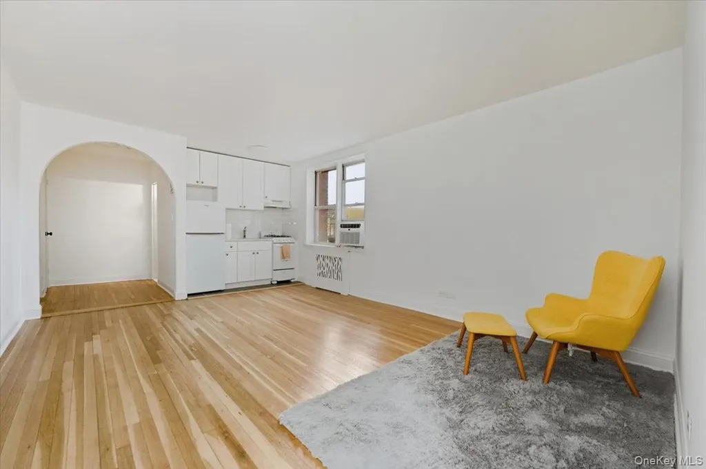 5645 Netherland Avenue Bronx NY 10471