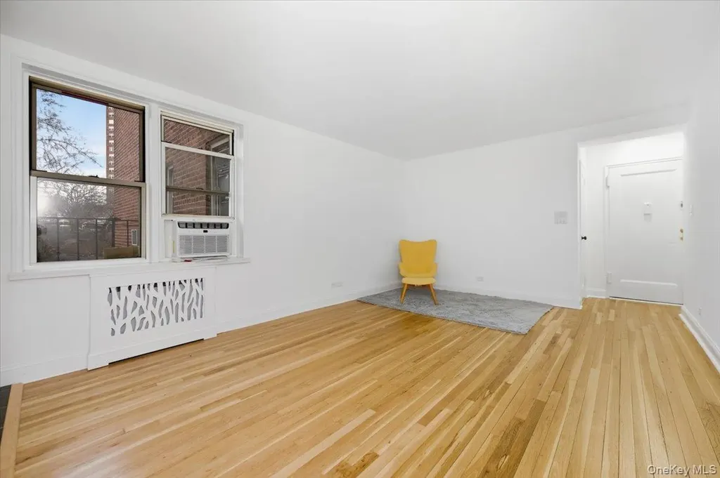 5645 Netherland Avenue Bronx NY 10471