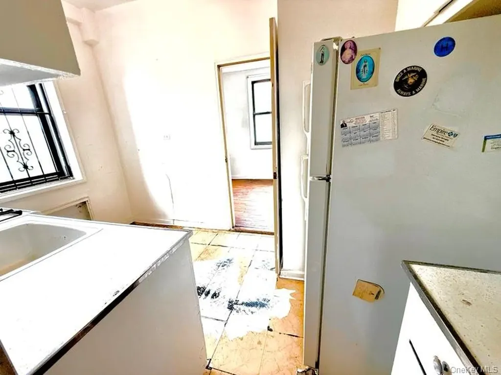141-05 Pershing Crescent Briarwood NY 11435