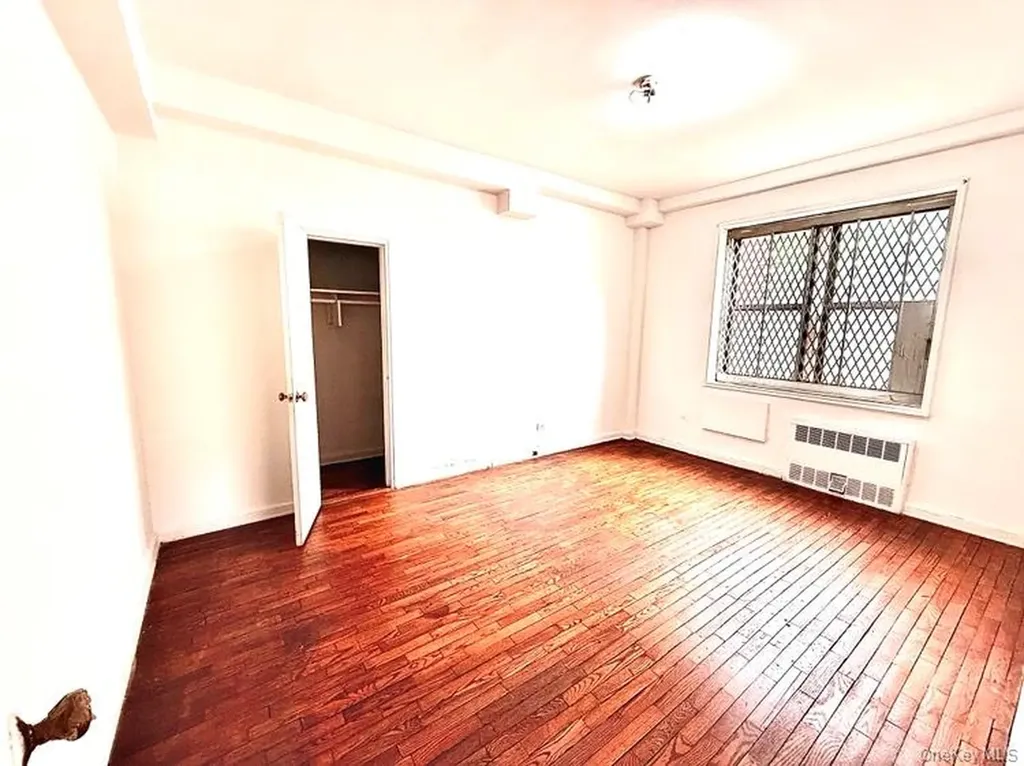 141-05 Pershing Crescent Briarwood NY 11435