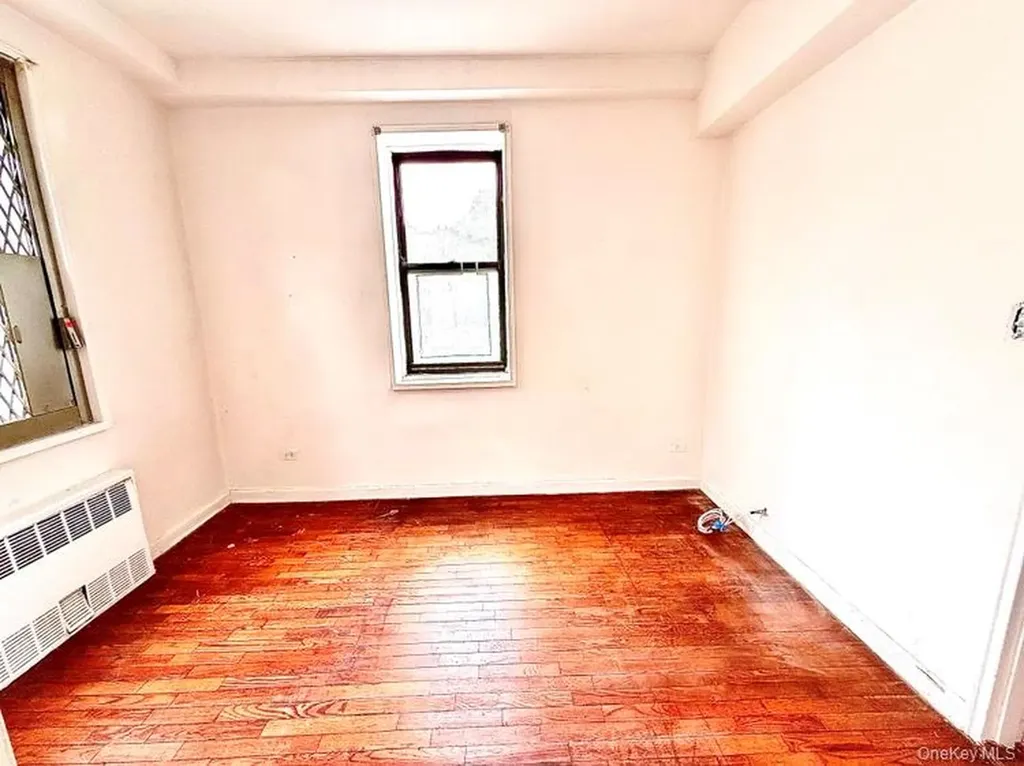 141-05 Pershing Crescent Briarwood NY 11435