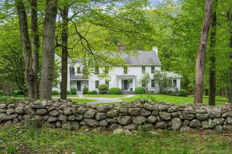 240 Eastwoods Road Pound Ridge NY 10576