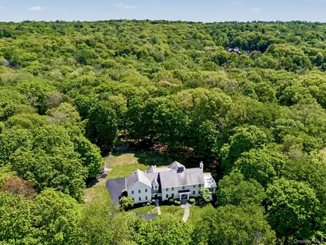 240 Eastwoods Road Pound Ridge NY 10576