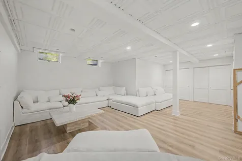 240 Eastwoods Road Pound Ridge NY 10576