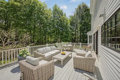 240 Eastwoods Road Pound Ridge NY 10576