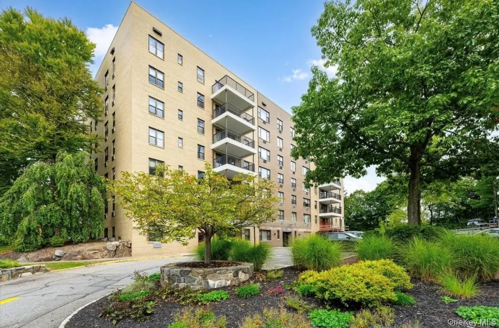 35 Stewart Place Mount Kisco NY 10549