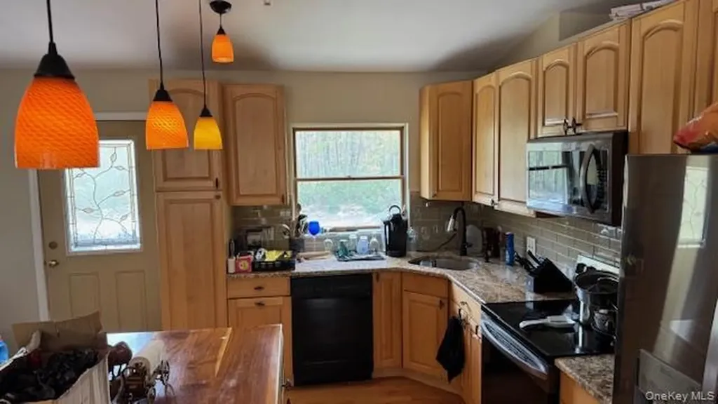 187 Echo Road Bloomingburg NY 12721