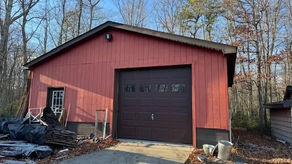 187 Echo Road Bloomingburg NY 12721