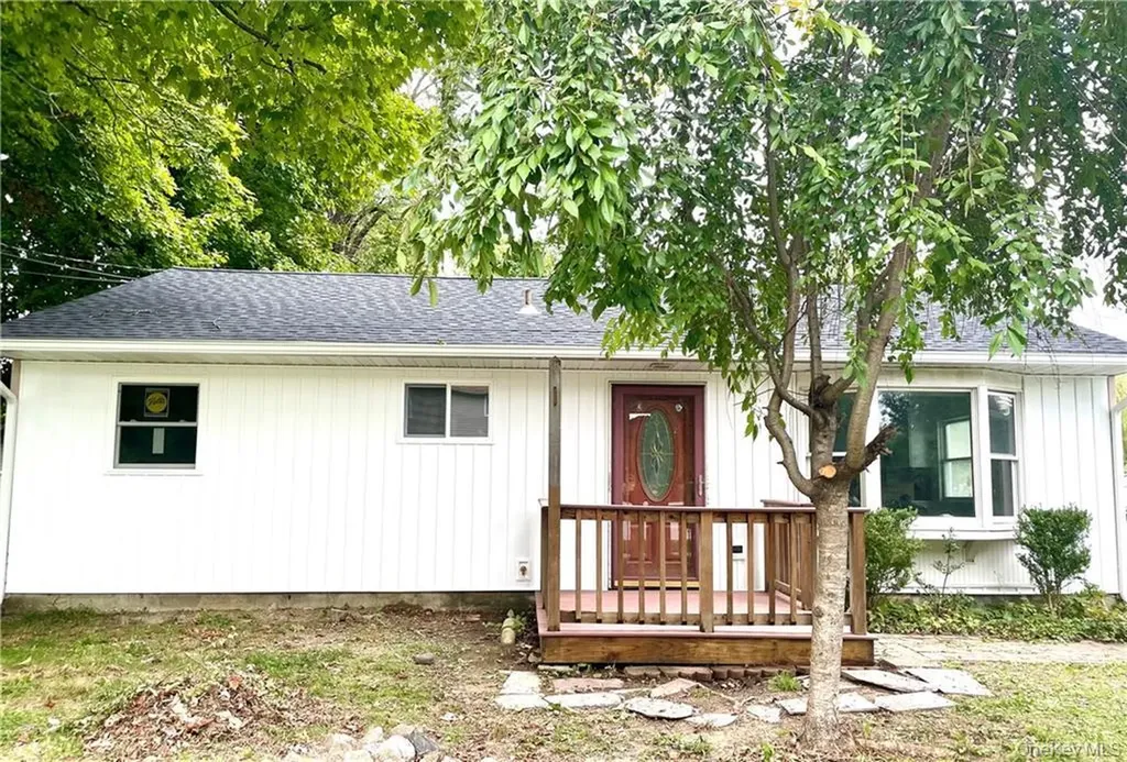 18 Chadeayne Avenue Cornwall NY 12518