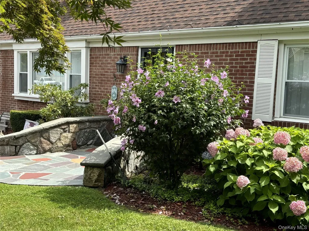 145 Arthur Avenue Thornwood NY 10594
