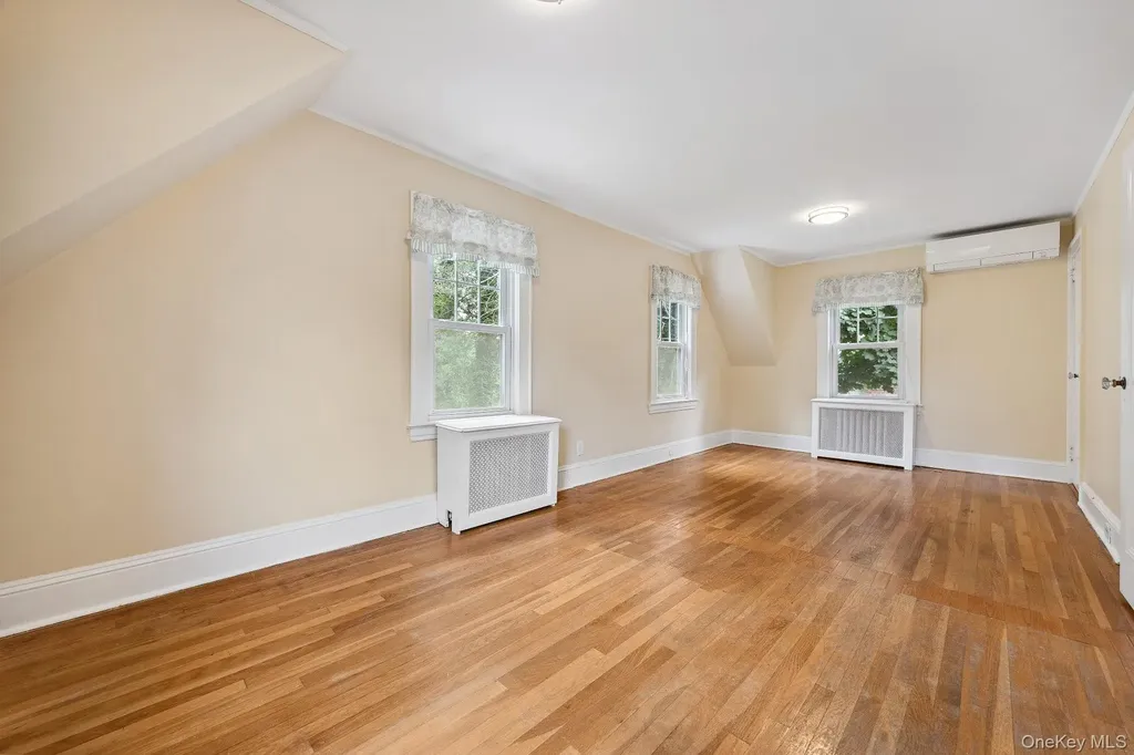 1235 Post Road Scarsdale NY 10583
