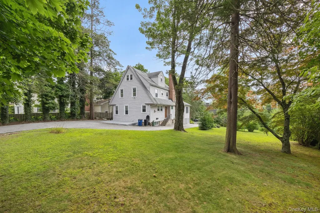 1235 Post Road Scarsdale NY 10583