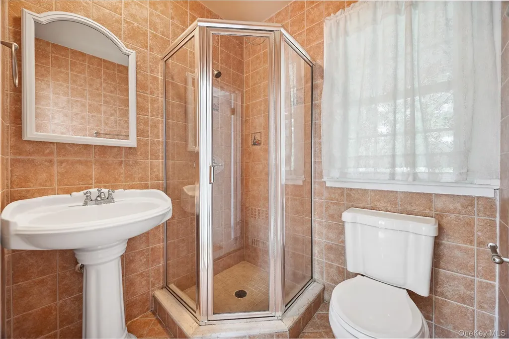 1235 Post Road Scarsdale NY 10583