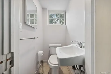 1235 Post Road Scarsdale NY 10583