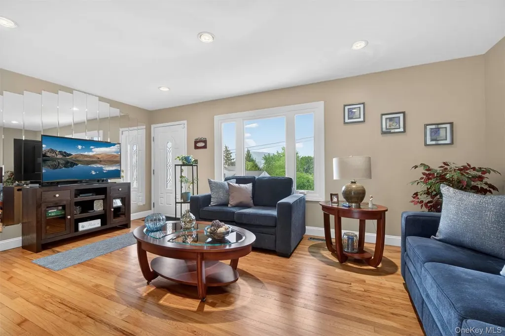83 Riverview Drive Fishkill NY 12524