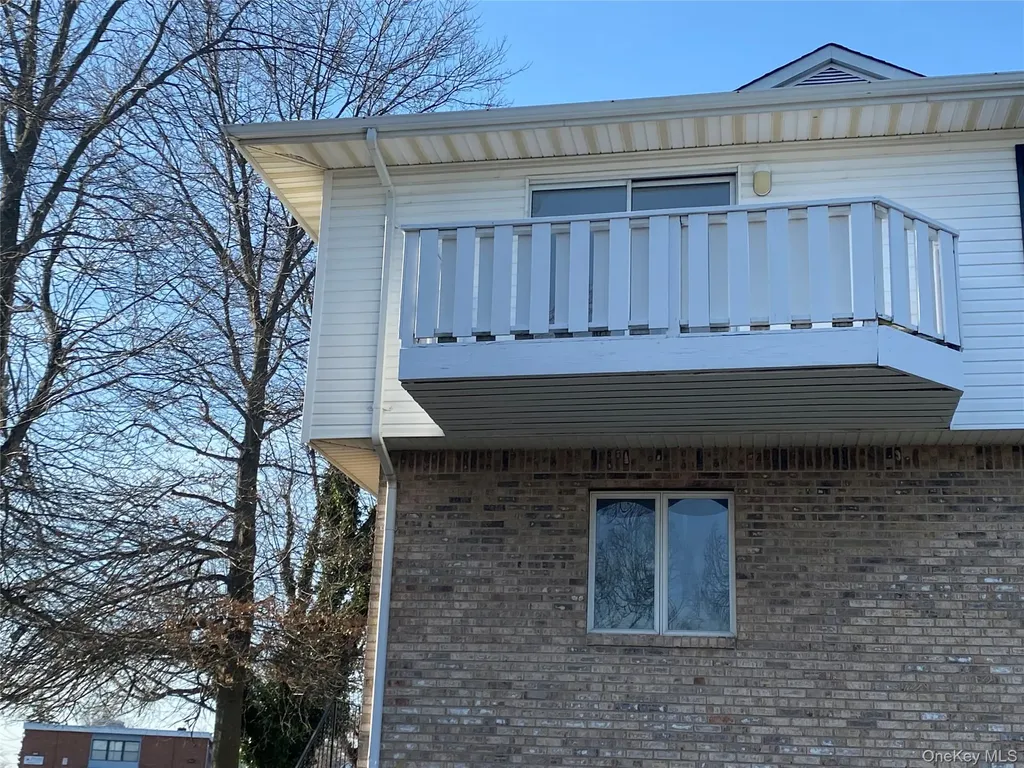 11 Claire Court West Babylon NY 11704