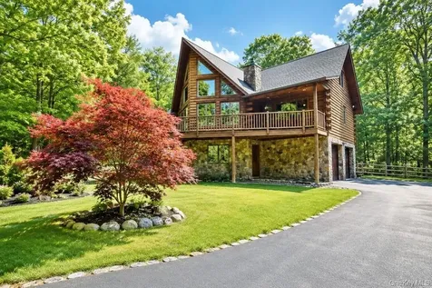 33 Cimarron Road Putnam Valley NY 10579