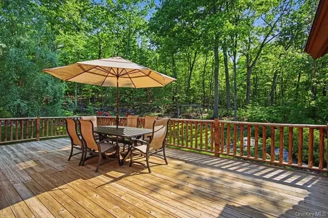 33 Cimarron Road Putnam Valley NY 10579