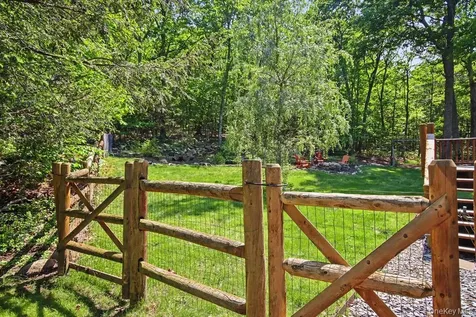 33 Cimarron Road Putnam Valley NY 10579
