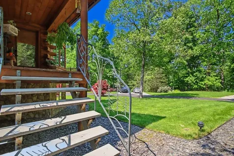 33 Cimarron Road Putnam Valley NY 10579