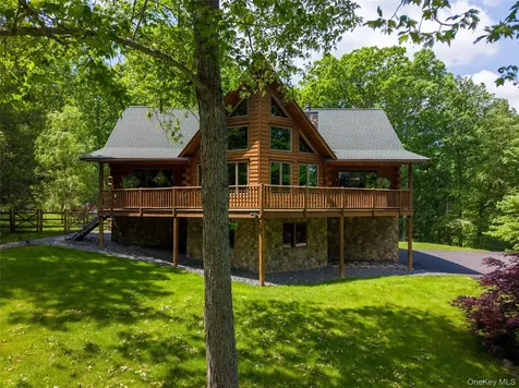 33 Cimarron Road Putnam Valley NY 10579