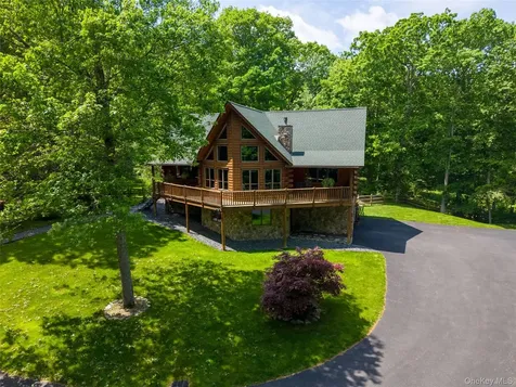 33 Cimarron Road Putnam Valley NY 10579