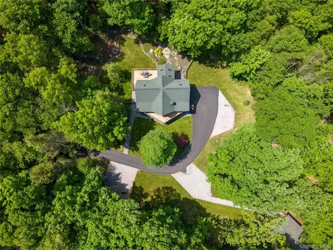 33 Cimarron Road Putnam Valley NY 10579