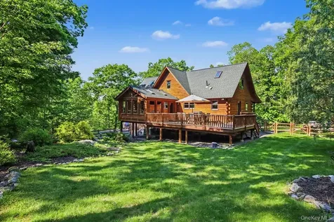 33 Cimarron Road Putnam Valley NY 10579