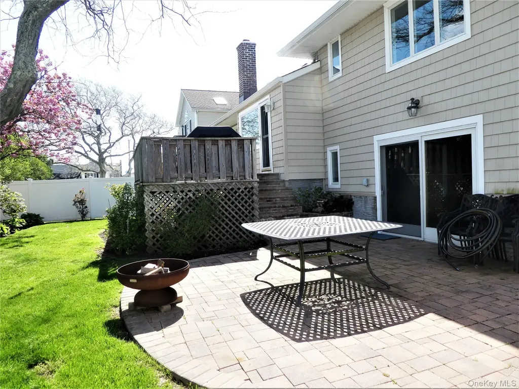 821 Channel Road Long Beach NY 11561