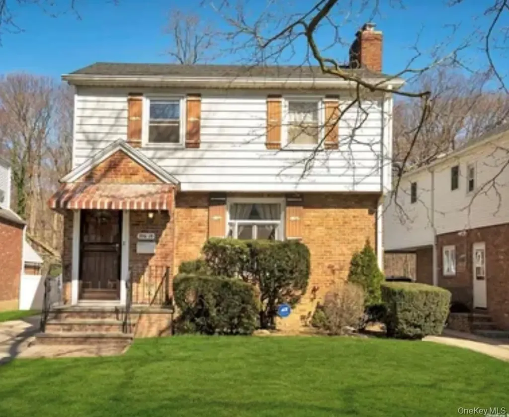 20619 Richland Avenue Oakland Gardens NY 11364