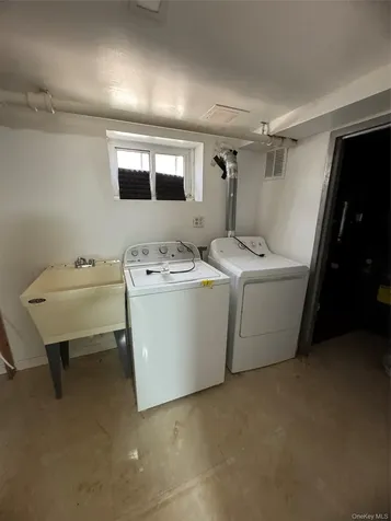 20619 Richland Avenue Oakland Gardens NY 11364