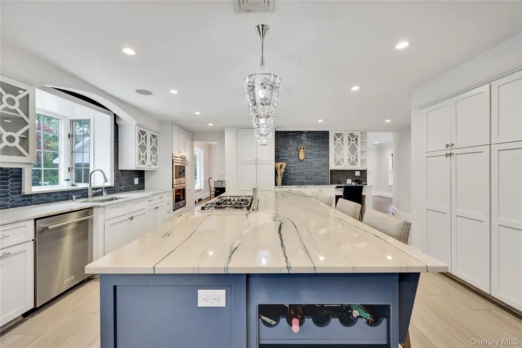 105 Everit Avenue Hewlett NY 11557
