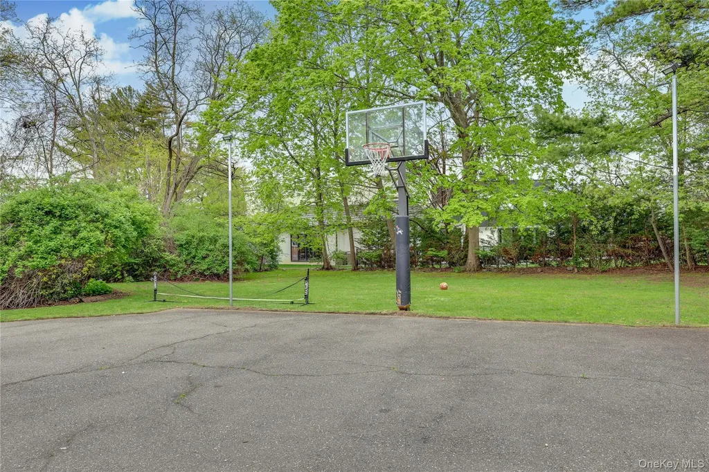 105 Everit Avenue Hewlett NY 11557