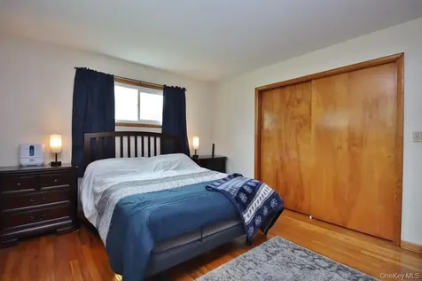 124 Cherrywood Drive Fishkill NY 12524