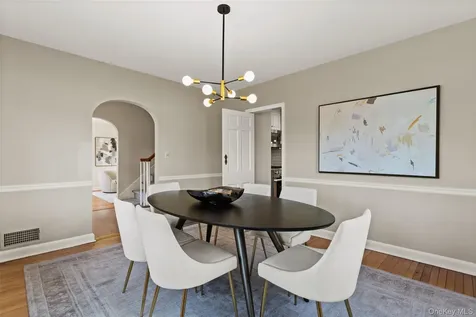 59 White Road Scarsdale NY 10583