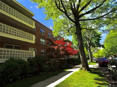 50 Hillpark Avenue Great Neck Plaza NY 11021