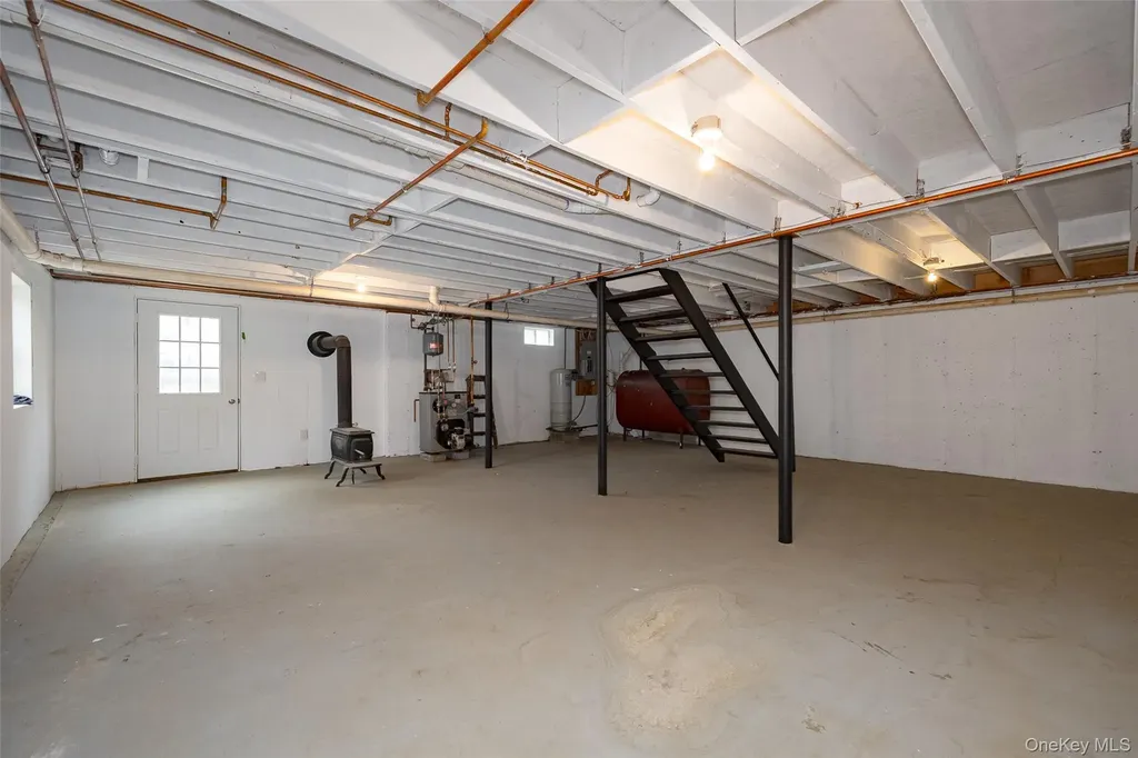 83 Weaver Road Elizaville NY 12523