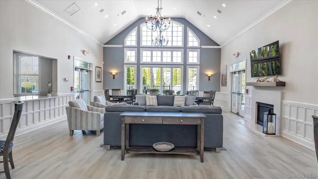 49 Samantha Circle Westhampton NY 11977