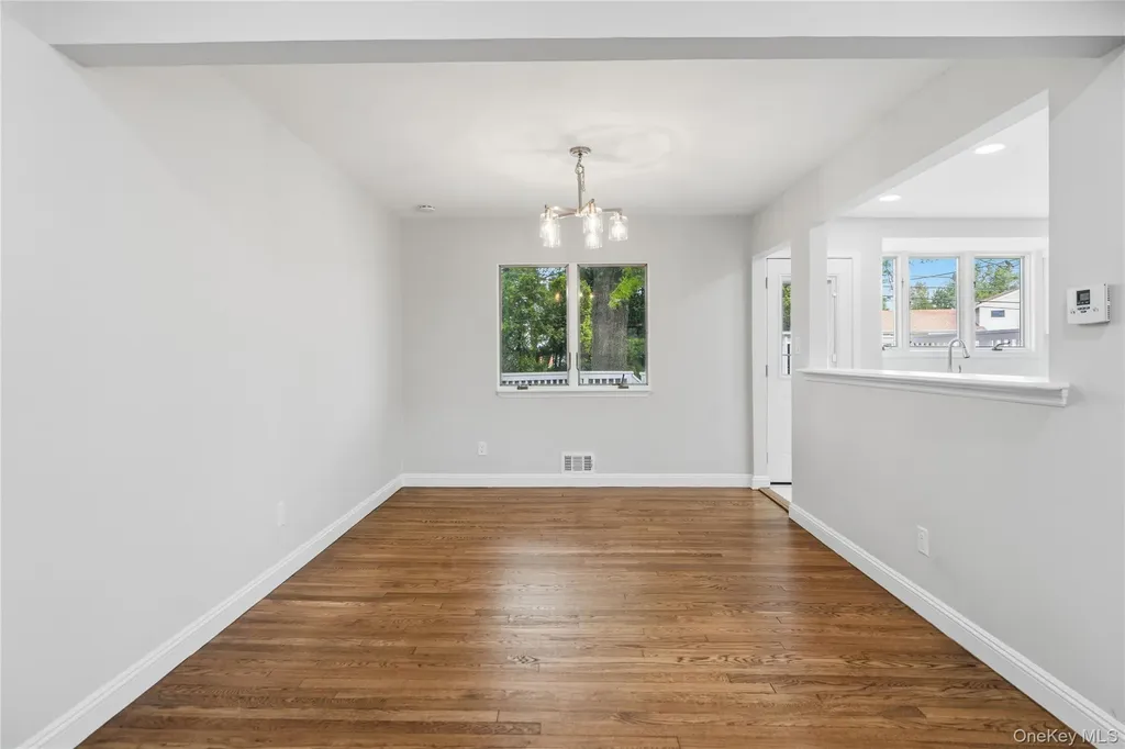 183 N Marginal Road Jericho NY 11753
