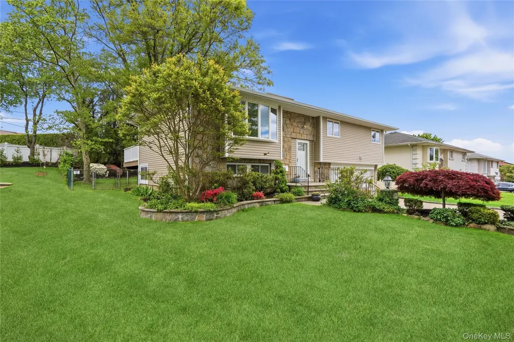 183 N Marginal Road Jericho NY 11753