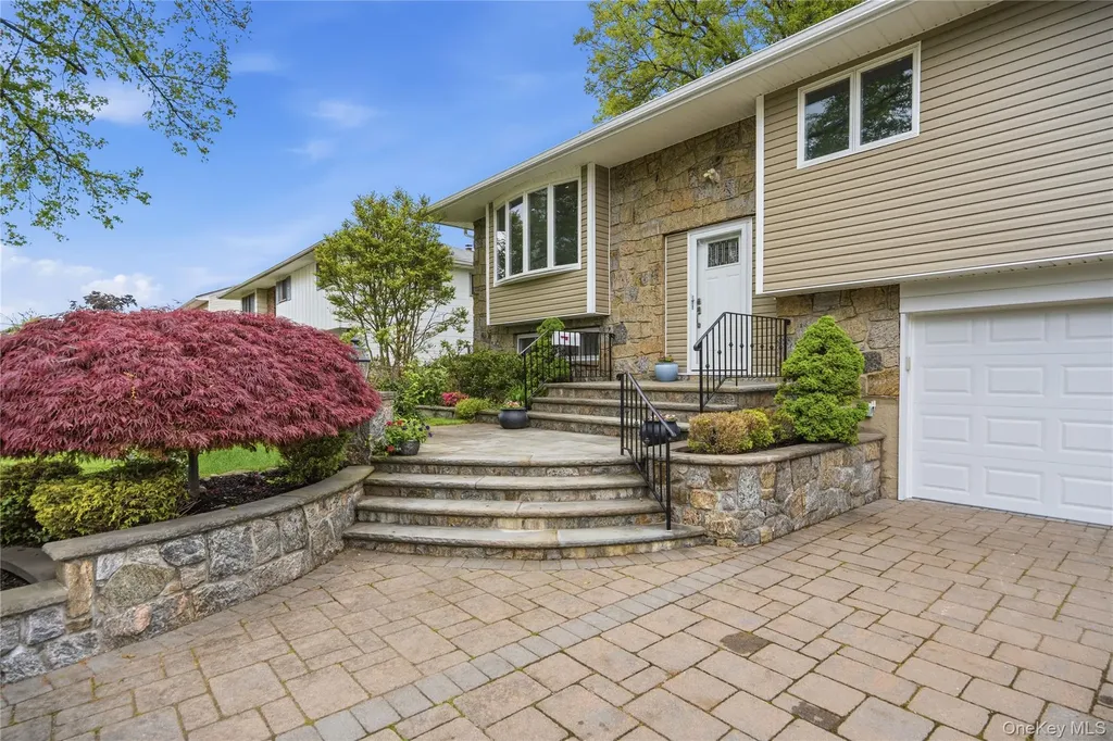 183 N Marginal Road Jericho NY 11753