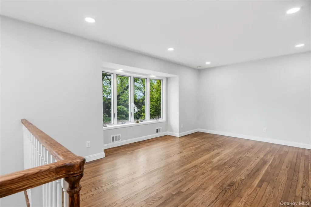 183 N Marginal Road Jericho NY 11753