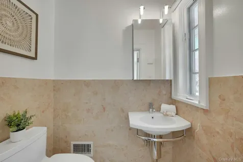 100 Walworth Avenue Scarsdale NY 10583
