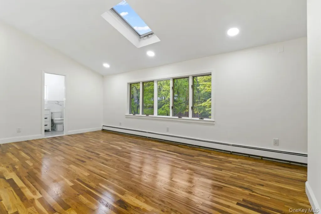 56 Mcarthur Lane Smithtown NY 11787