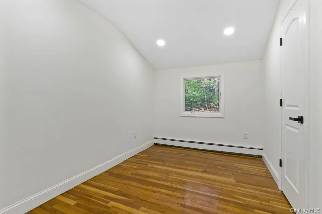 56 Mcarthur Lane Smithtown NY 11787